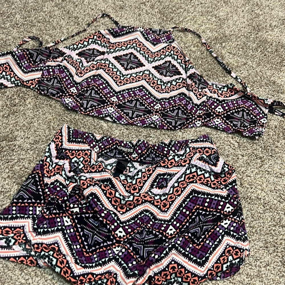 Print two piece romper - Picture 3 of 3
